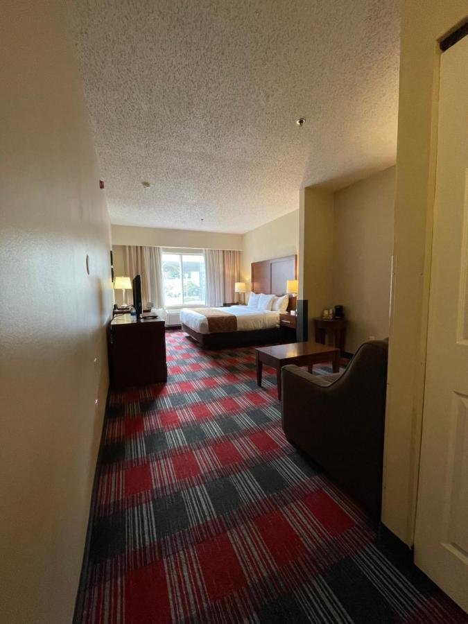 Comfort Suites Near Vancouver Mall מראה חיצוני תמונה