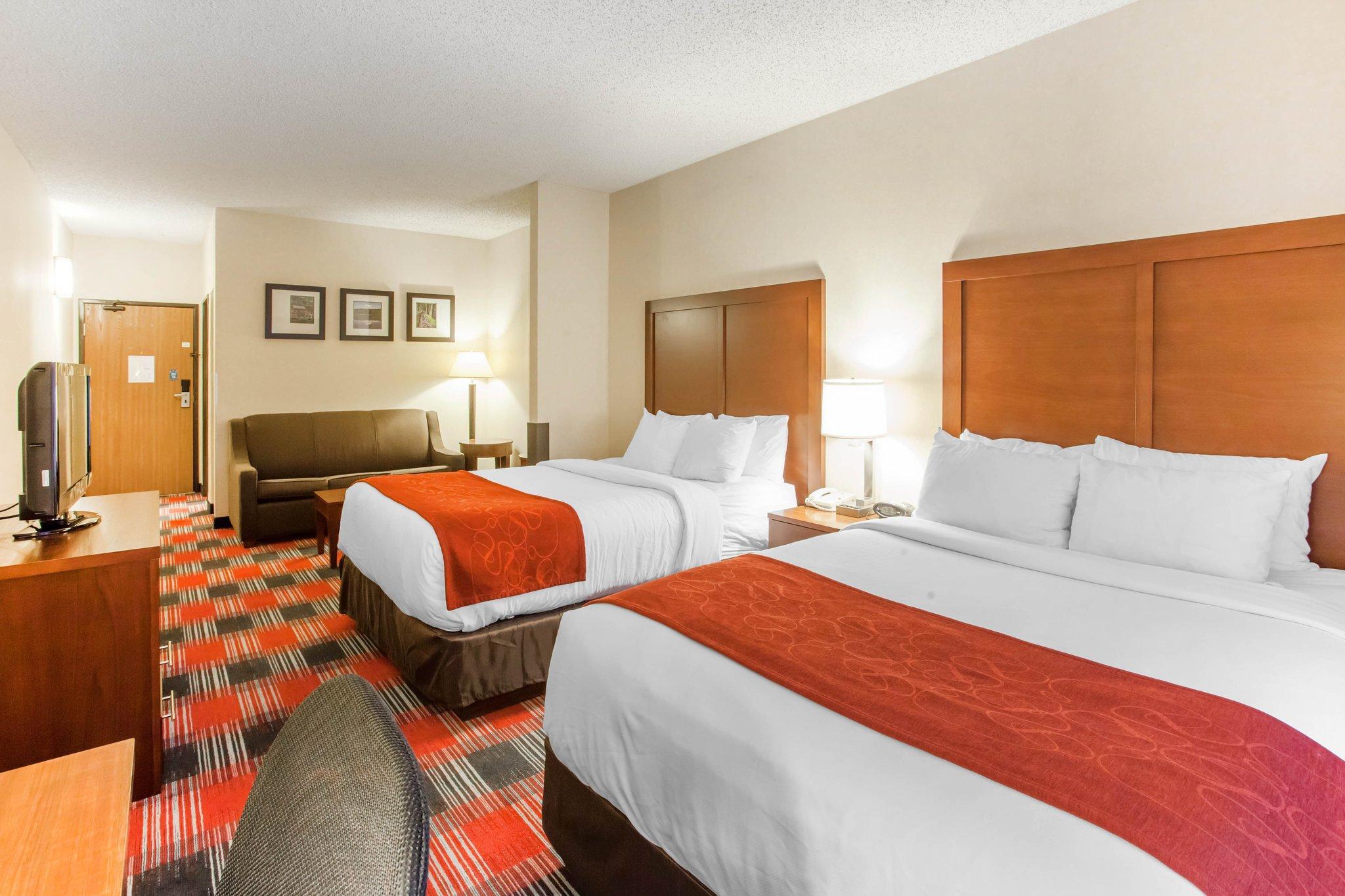 Comfort Suites Near Vancouver Mall מראה חיצוני תמונה