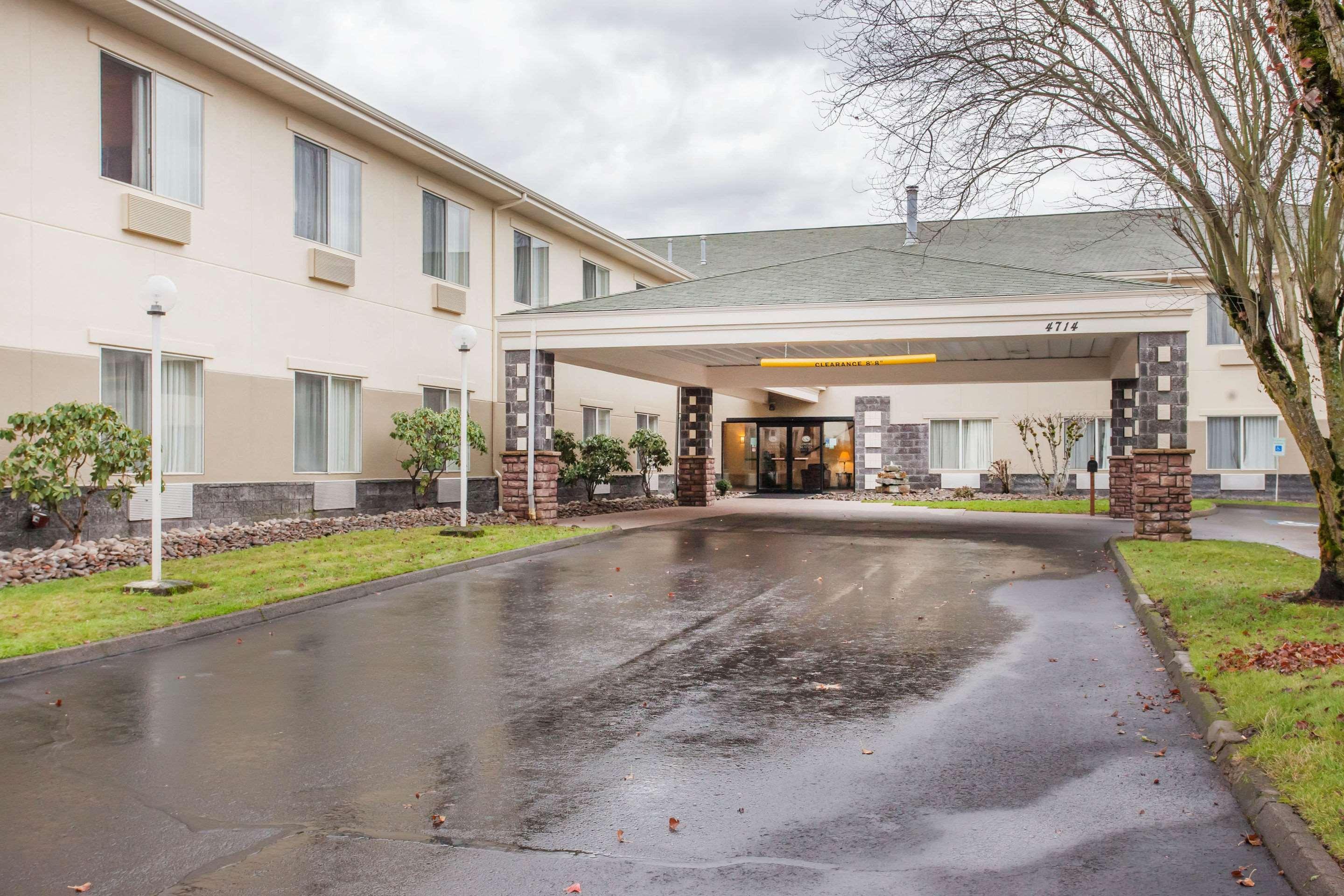 Comfort Suites Near Vancouver Mall מראה חיצוני תמונה