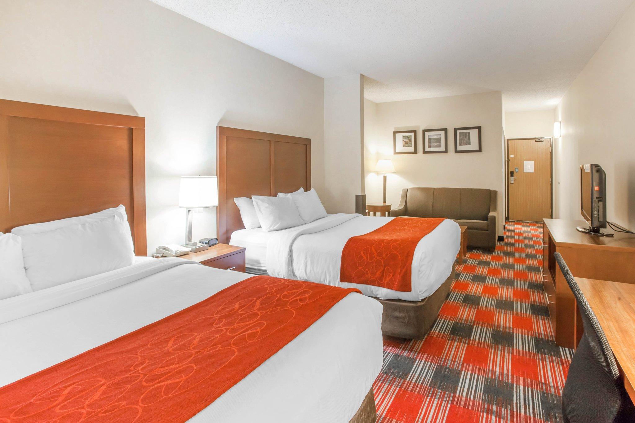 Comfort Suites Near Vancouver Mall מראה חיצוני תמונה