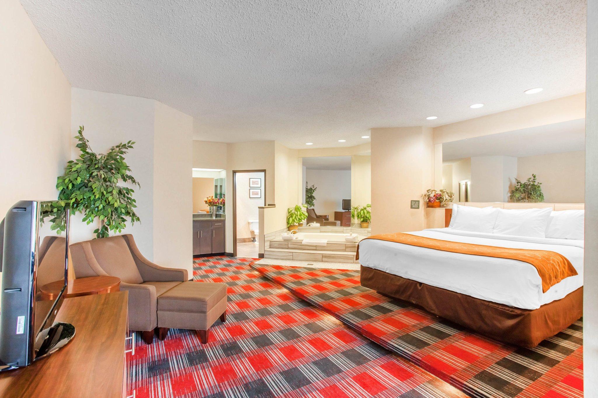 Comfort Suites Near Vancouver Mall מראה חיצוני תמונה