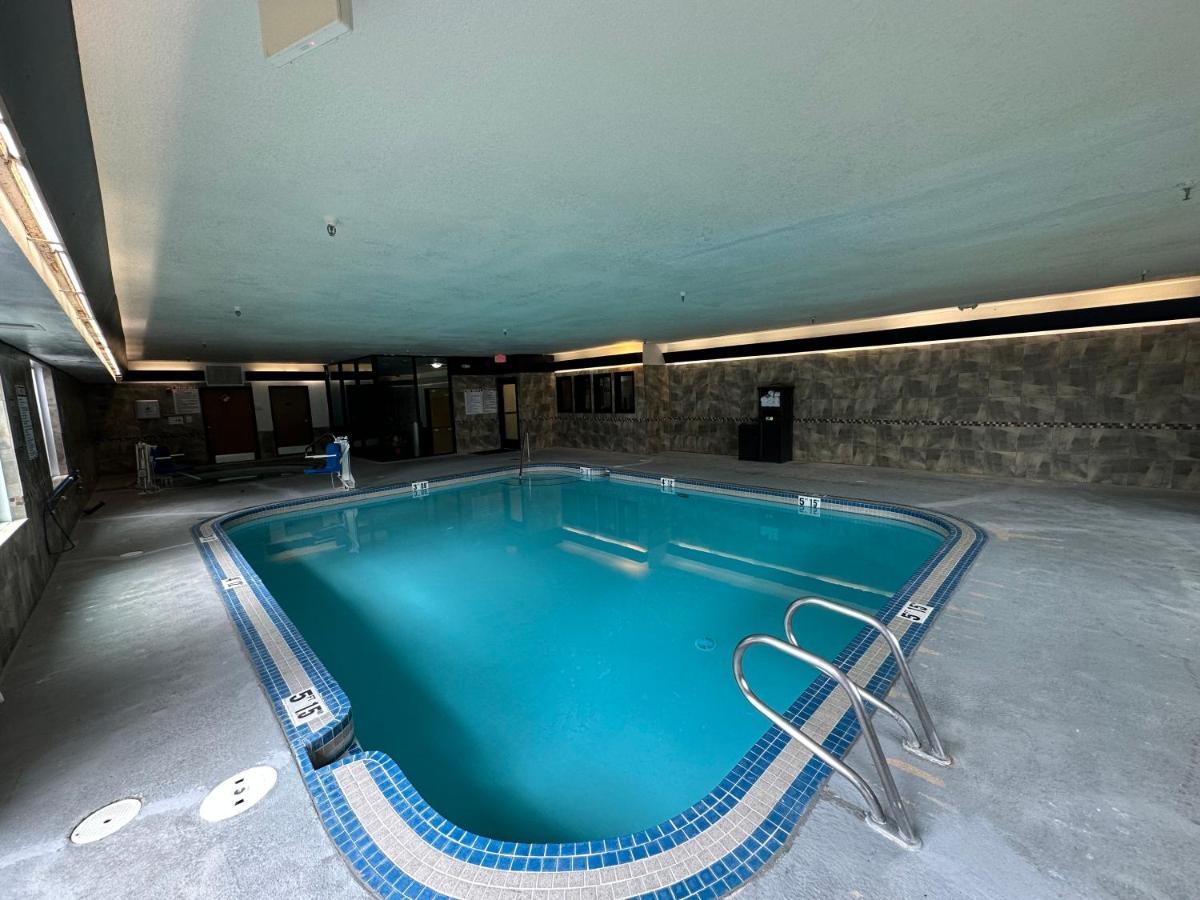 Comfort Suites Near Vancouver Mall מראה חיצוני תמונה