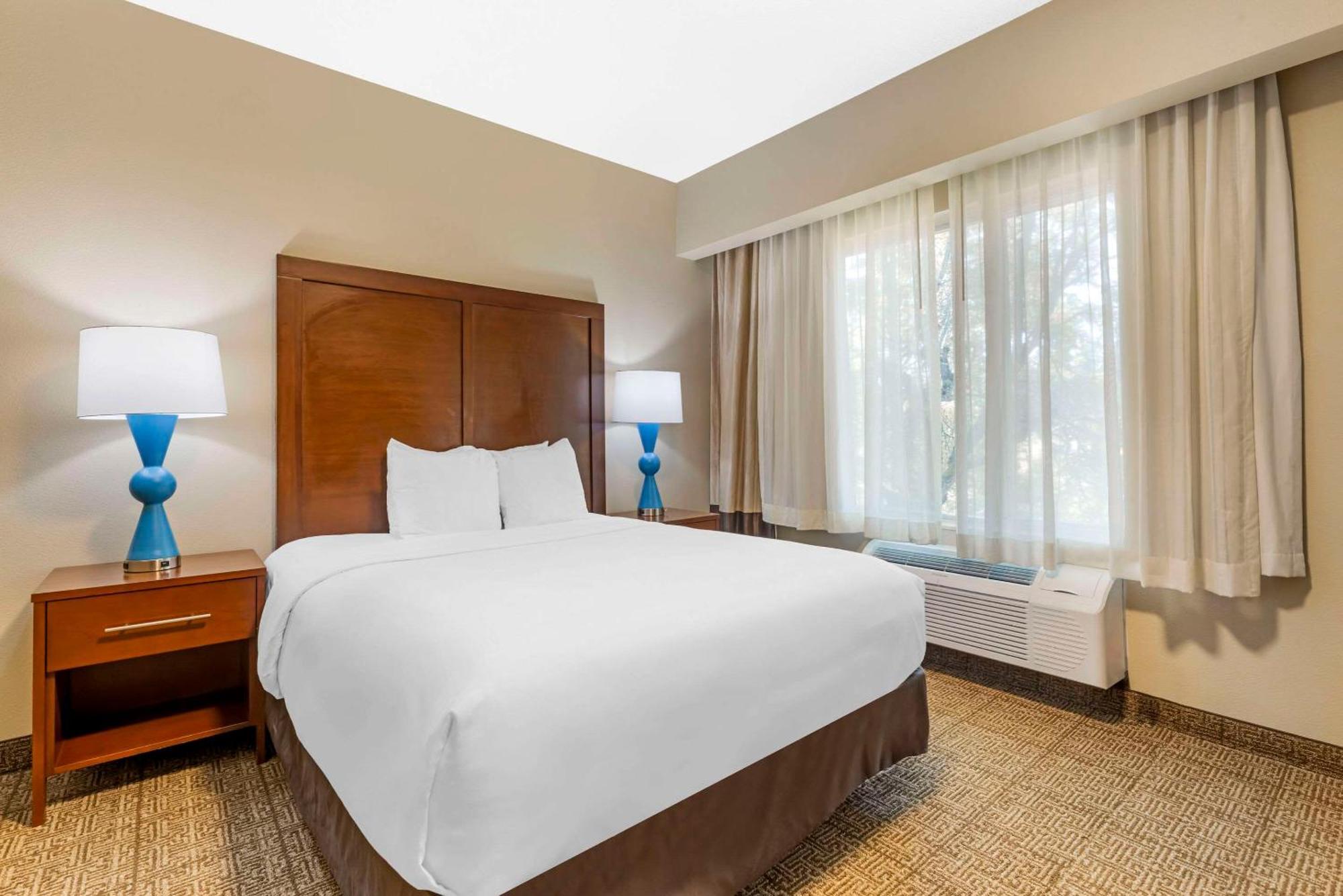Comfort Suites Near Vancouver Mall מראה חיצוני תמונה