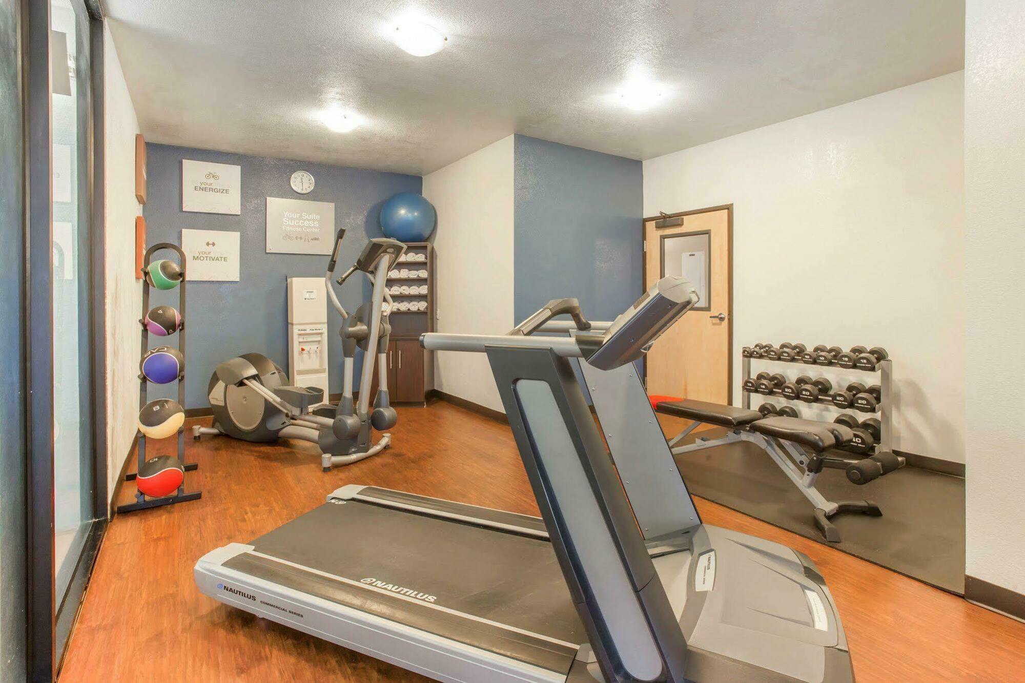 Comfort Suites Near Vancouver Mall מראה חיצוני תמונה