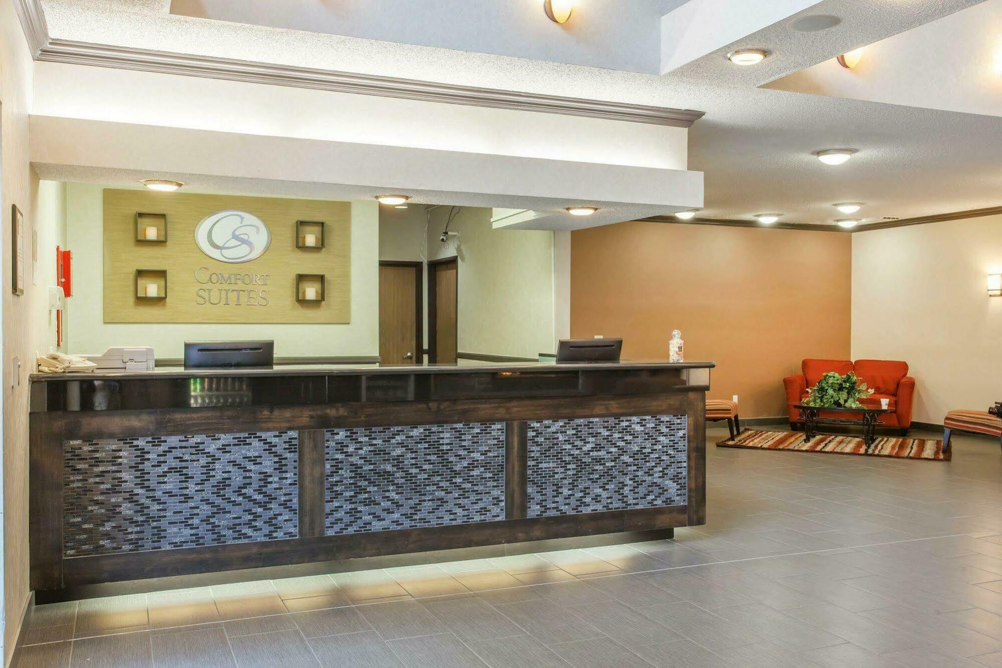 Comfort Suites Near Vancouver Mall מראה חיצוני תמונה